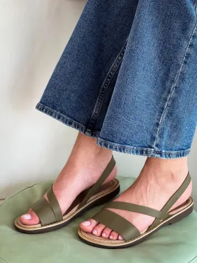 Minimal Flat Leather Sandals Olive