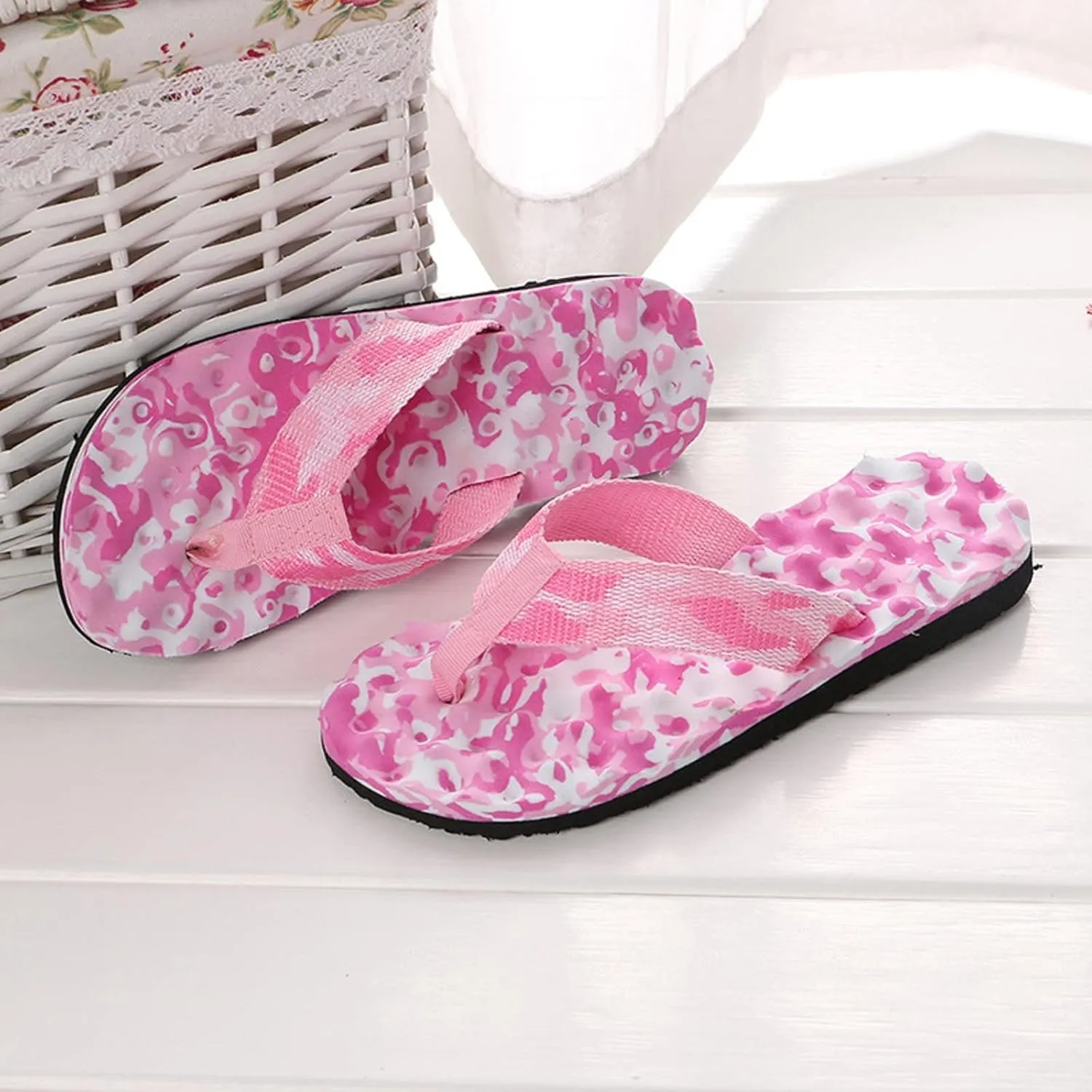 Womens Flip Flops Women's Beach Flip Flop Super Lightweight and Soft Woman Slippers Comfortable Summer Beach Thong Sandals